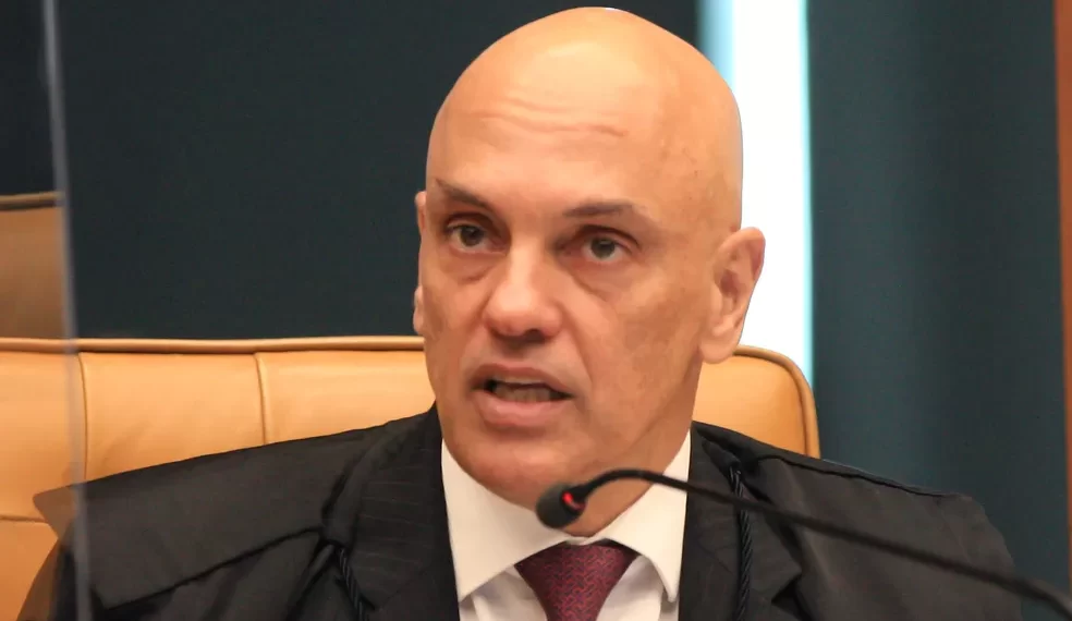 Moraes pede para PGR se manifestar sobre suposta interferência de Bolsonaro na PF