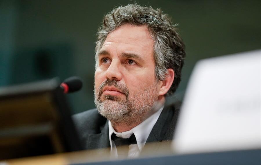 Mark Ruffalo volta a falar do Brasil: “Amazônia ou Bolsonaro”