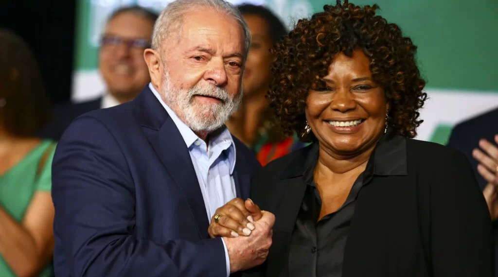 Lula manda aumentar cachê de artistas via Lei Rouanet