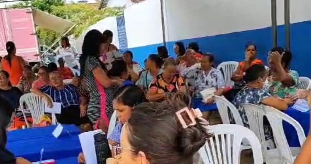 Vereador Edson da Farmácia celebra sucesso da Caravana da Saúde em Flexeiras