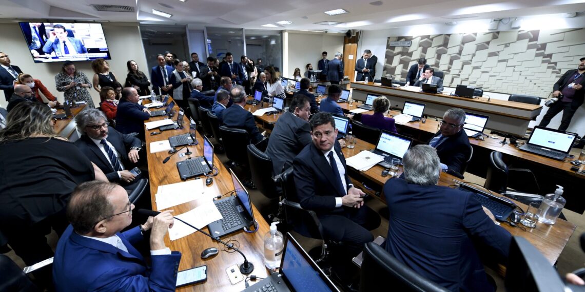 Senado aprova isenção de IR sobre pensão alimentícia