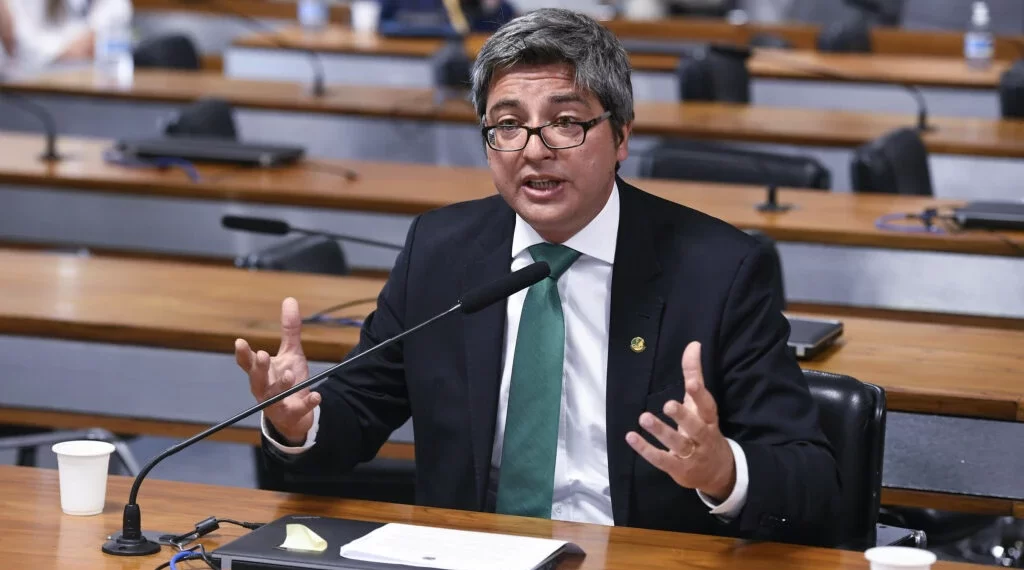 Líder do PL no Senado: STF manda no Executivo e no Legislativo