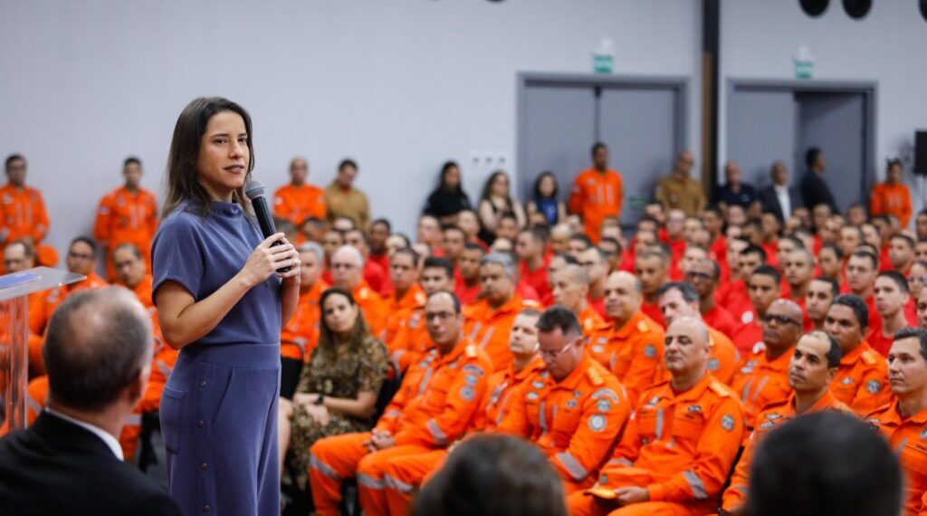 Governo inicia formação de 335 novos bombeiros militares