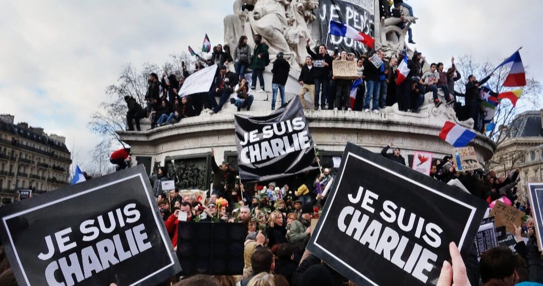 10 anos do massacre no Charlie Hebdo. O medo venceu?