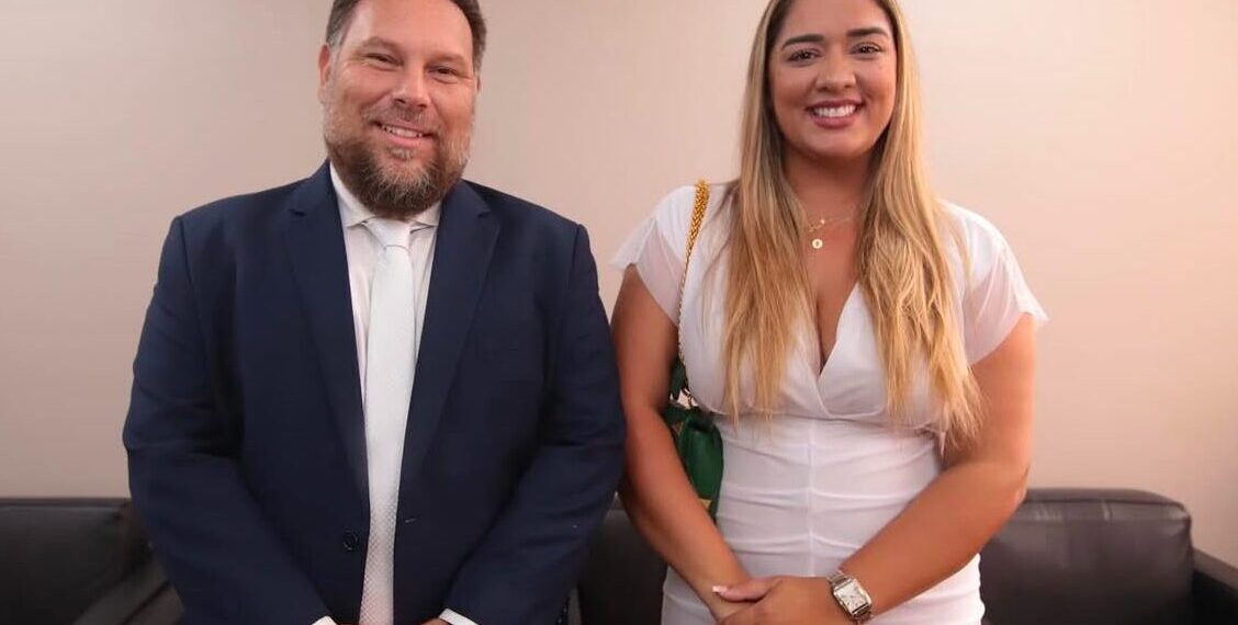 Recém-empossado deputado, Wanderson emplaca esposa no Estado