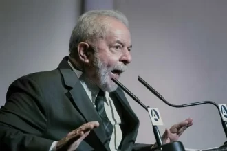 Após atrasos, Lula sanciona com 2 vetos o Orçamento de 2025 - Foto (Reprodução)