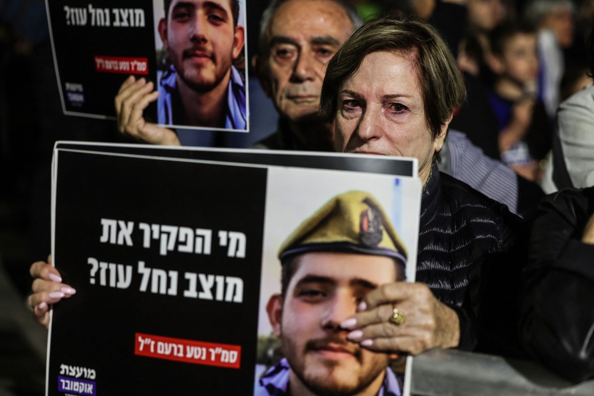 Israel marca mil dias do ataque do Hamas sob protestos e pressão por investigação