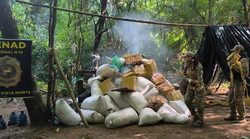 Operação na fronteira com o Paraguai impede entrada de 1,7 tonelada de maconha no Brasil