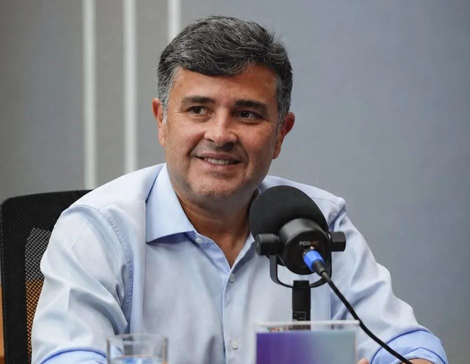 Eduardo da Fonte comemora aprovação no Senado de proposta que prevê o fim da escala 6×1