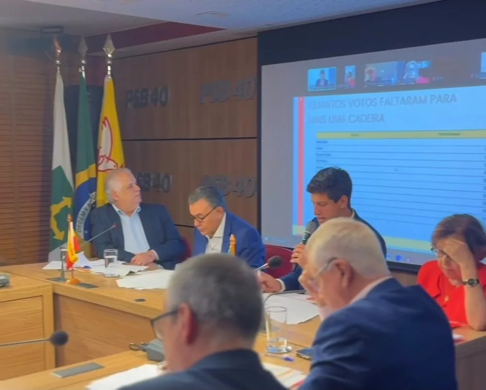 João Campos anuncia resolução do PSB para negociar federação com outros partidos